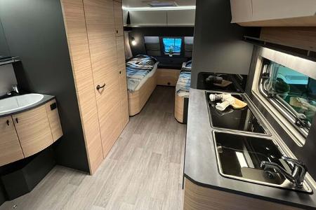 Caravan Brecht