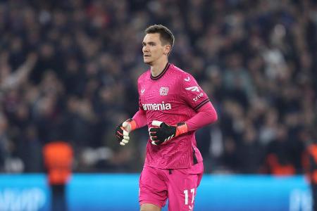 TOR: Matej Kovar - Note: 4,0 - Hielt die dankbaren Abschlüsse des Gegners. Bei den Toren von Lookman schaute er dreimal nur hinterher. War deshalb in Summe nicht der Rückhalt, der in diesem Spiel nötig gewesen wäre.