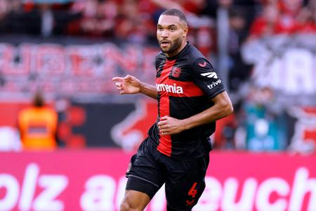 Jonathan Tah - Note: 5,0 - Bekam überhaupt keine Ordnung in die Dreierkette und stand selbst phasenweise neben sich. Agierte bei den ersten Gegentoren zu passiv. Selten überhaupt mit gelungenen Szenen vor dem eigenen Tor.