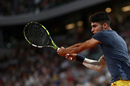 French Open: Alcaraz problemlos weiter