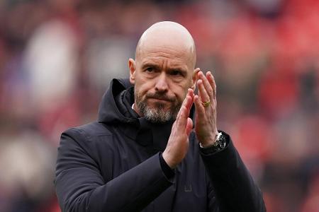 Erik ten Hag (Manchester United) - Sollte es im Sommer zu einer Trennung zwischen ManUnited und ten Hag kommen, könnte es den Niederländer zum FC Bayern ziehen, heißt es bei 'Sky', 'Bild' und im 'kicker'. Der 54-Jährige kennt die Münchner bereits aus seinen zwei Jahren bei der zweiten Mannschaft, die er 2013 bis 2015 trainierte. Zuletzt erkaltete die Spur jedoch.