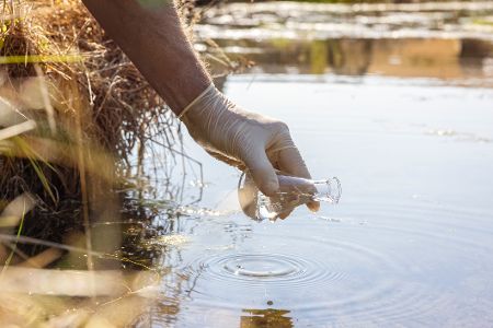 verunreinigstes wasser