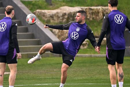 DFB-Trio macht Schulbesuche DFB-Trio macht Schulbesuche