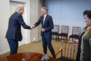 Ex-Geheimdienstchef soll Premier der Niederlande werden