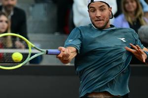 French Open: Struff folgt Zverev in Runde drei