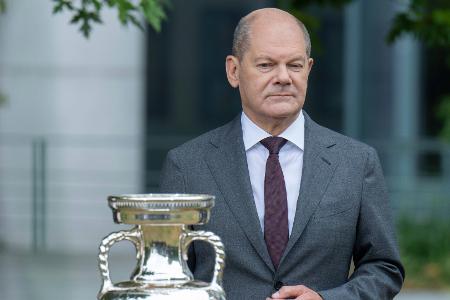 Scholz besucht DFB-Länderspiel gegen die Ukraine Scholz besucht DFB-Länderspiel gegen die Ukraine