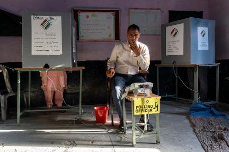 Wahlberechtigte in Indien können ihre Stimme im siebten und letzten Wahlgang der indischen Parlamentswahlen abgeben.