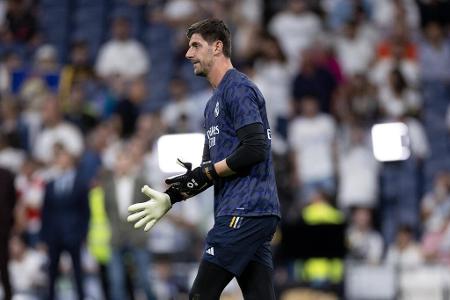 Real Madrid | TOR: Thibaut Courtois - Note: 2,0 - Ließ sich die fehlende Spielpraxis nach langer Verletzungspause überhaupt nicht anmerken. Rettete stark gegen Adeyemi (28.), Sabitzer (42.) und Füllkrug (63.). Auch mit dem Ball am Fuß eine sichere Bank.