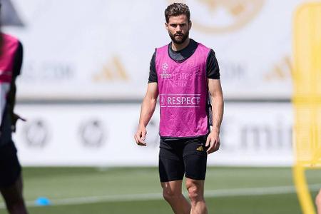 Nacho - Note: 3,5 - Wirkte mit den mutig auftretenden Dortmunder vielfach überfordert. Konnte das hohe Tempo seiner Gegenspieler nicht mitgehen und rannte phasenweise nur hinterher. Zumindest etwas Zugriff bekam er dann nach dem Seitenwechsel.