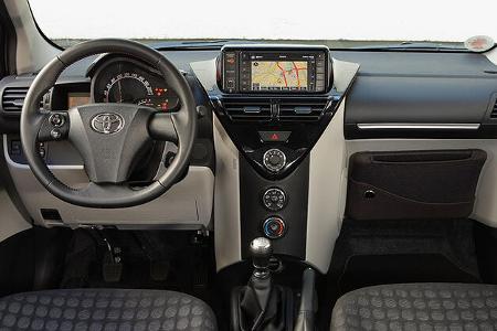 Toyota iQ Armaturenbrett