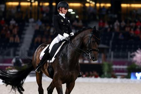 Balve: Von Bredow-Werndl gewinnt zum Auftakt Balve: Von Bredow-Werndl gewinnt zum Auftakt