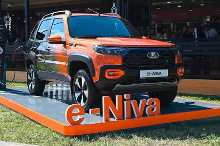 Lada e-Niva Travel