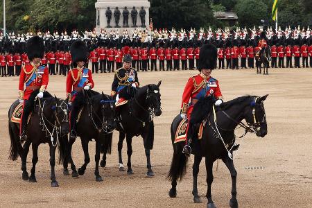 Geburtstagsparade für König Charles: So läuft Trooping the Colour Geburtstagsparade für König Charles: So läuft Trooping the Colour