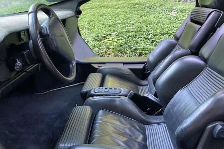 1990 Vector W8 Twin Turbo Chassisnummer 001