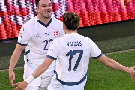 Achtelfinale nah: Shaqiri sichert Schweizer Remis traumhaft Achtelfinale nah: Shaqiri sichert Schweizer Remis traumhaft