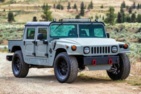 06/2024 NAEV Cyber Hummer Elektroauto mit Tesla-Antrieb
