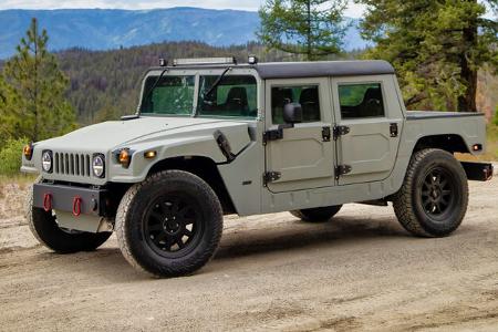 06/2024 NAEV Cyber Hummer Elektroauto mit Tesla-Antrieb