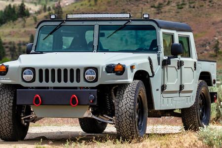 06/2024 NAEV Cyber Hummer Elektroauto mit Tesla-Antrieb