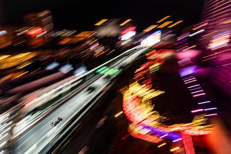 Der Gewinner der Formel-1-Kategorie von Cristiano Barni. Es zeigt Max Verstappen vom Team Red Bull auf dem Las Vegas Boulevard.