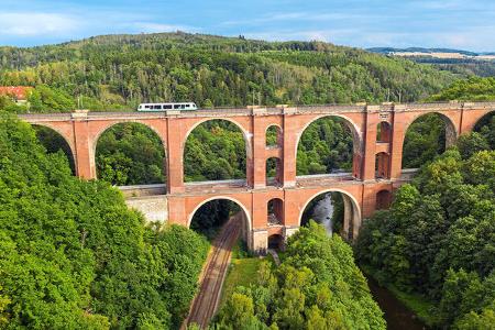 Elstertalbrücke bei Pöhl