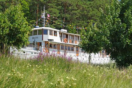 Schiff, MS Diana, Wiese, GrŠser, BŠume