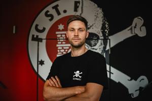 St. Pauli verlängert mit Stürmer Albers