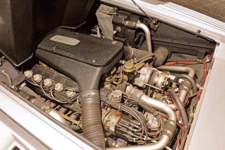 Lamborghini Countach, Motor