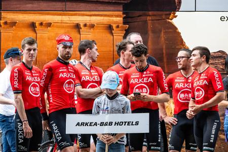 ARKEA-B&B HOTELS - Arnaud Démare, Kévin Vauquelin, Cristian Rodriguez, Luca Mozzato, Daniel McLay, Raul Garcia, Clément Champoussin, Amaury Capiot