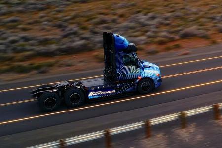 Freightliner eCascadia autonomer Elektro-Lkw