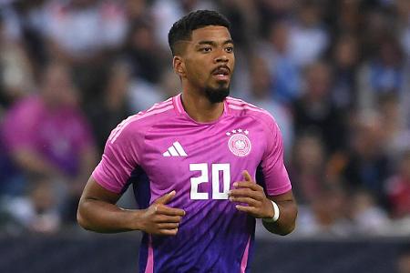 Benjamin Henrichs (ab 81.) - ohne Bewertung - Sorgte für frische Beine auf der Außenbahn. Machte die Seite weitestgehend dicht, im Offensivspiel hielt er sich bedeckt.