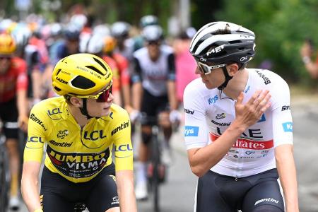 Die Teams und Fahrer der Tour de France 2024 - Bühne frei für die Tour de France 2024! Insgesamt nehmen 176 Radsport-Profis aus 22 Teams an der diesjährigen Frankreichrundfahrt teil, die am 29. Juni in Florenz startet. Wir geben den Überblick über alle Teams und Fahrer: Die Teams und Fahrer der Tour de France 2024 - Bühne frei für die Tour de France 2024! Insgesamt nehmen 176 Radsport-Profis aus 22 Teams an der diesjährigen Frankreichrundfahrt teil, die am 29. Juni in Florenz startet. Wir geben den Überblick über alle Teams und Fahrer: