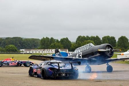 McLaren P1 als Driftcar in Goodwood.