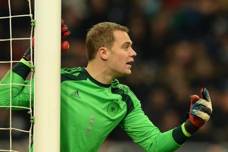 Manuel Neuer - Ist noch immer Torwart der Nationalmannschaft und beim FC Bayern und hat trotz der schweren Ski-Verletzung nach der Katar-WM wieder sein Weltklasse-Niveau erreicht. Gewann mit dem FC Bayern 2024 zwar keinen Titel. Wird in Zukunft aber weiter am Karriere-Denkmal basteln. Bis mindestens 2025 hütet er noch das Tor in München.
