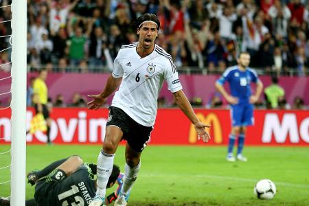 Sami Khedira - Löw teilte dem einstigen Anker im deutschen Mittelfeld nach der WM in Russland mit, er wolle 'Platz und Raum schaffen' auf Khediras Sechserposition. Wurde bei Juventus Turin und Hertha BSC schließlich ebenfalls aussortiert und beendete seine Karriere. Als Experte bei DAZN zuletzt wieder häufiger zu sehen.