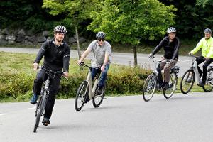 Günstige E-Bikes zum Pendeln im Test