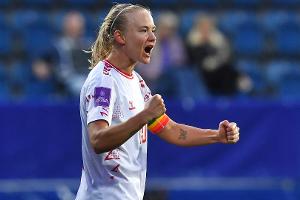 Frauen-EM: Frankreich und Dänemark nach Siegen qualifiziert