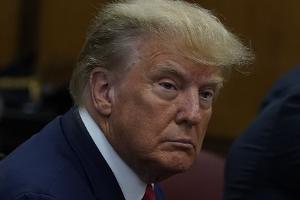 Dokumentenaffäre um Donald Trump: Richterin stellt Verfahren ein