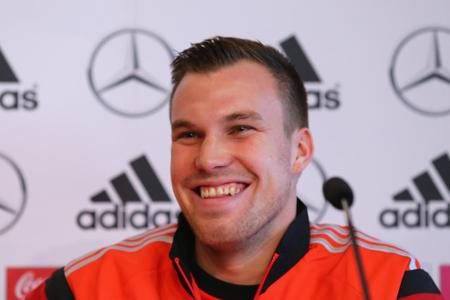 Kevin Großkreutz - Sicherte sich den umrühmlichen Titel des 'Abgestürzten' unter den Weltmeistern. Nach einigen Skandalen landete er beim KFC Uerdingen in der 3. Liga. Im Oktober 2020 spielte er sein letztes Spiel als Profi. Schnürt mittlerweile in der Westfalenliga für Wacker Obercastrop die Schuhe. Macht sich in Dortmund auch als Gastronom einen Namen.