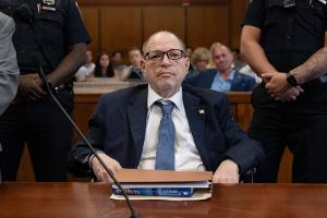 Bestätigt! Harvey Weinstein muss im November wieder vor Gericht