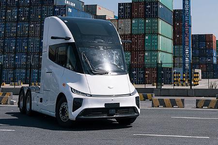 Windrose Elektro-Lkw Zugmaschine