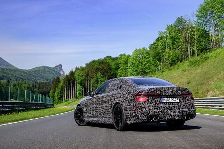 BMW M5 getarnt
