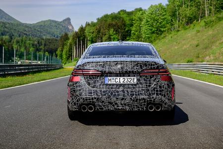 BMW M5 getarnt