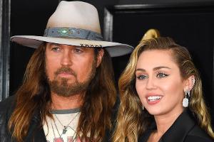 "Schlampe", "Teufel": Billy Ray Cyrus beschimpft Tochter Miley Cyrus