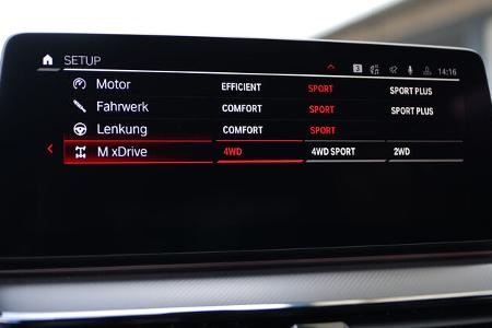BMW M5 CS, Interieur