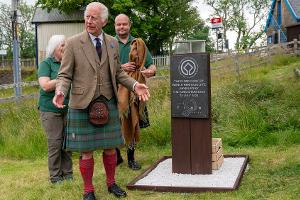 König Charles III. ehrt UNESCO-Weltnaturerbe in Schottland