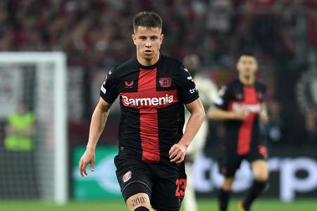 Adam Hlozek (Bayer Leverkusen) - Die Gerüchte um Adam Hlozek von Bayer Leverkusen verdichteten sich zuletzt. Laut 'kicker' hat der VfB bereits Kontakt zu dem Tschechen aufgenommen. Bei der Werkself gilt der Angreifer zwar als Wechselkandidat, der deutsche Meister strebt aber wohl einen Verkauf statt einer Leihe an. Eine zweistellige Millionensumme steht als Ablöse im Raum.