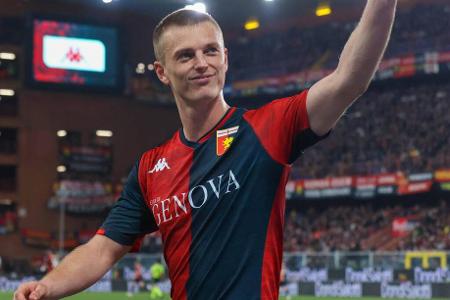 Albert Gudmundsson (FC Genua) - Laut Transfer-Insider Gianluca Di Marzio beschäftigt sich der VfB mit einer Verpflichtung von Albert Gudmundsson. Mit 14 Toren und vier Vorlagen in 35 Einsätzen schoss sich der Isländer aber angeblich auch beim Juventus Turin, Inter Mailand, Tottenham Hotspur und dem FC Bayern auf den Zettel.