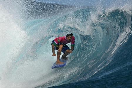 Surfen: Brasilianer Medina erreicht Halbfinale Surfen: Brasilianer Medina erreicht Halbfinale