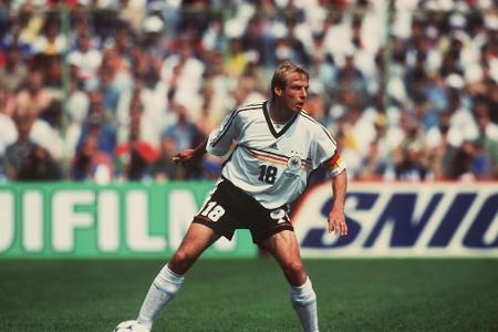 Das Ende einer Ära - Auf die Frage, ob er bei einem möglicherweise langen Aufenthalt in der USA während der WM 1994 seinen schwäbischen Dialekt verlieren könnte: 'Machen Sie sich da mal keine Sorgen. 'Die wo' und 'der wo' sind tief in mir verankert. Es wäre doch wunderbar, wenn wir die wären, die wo im Sommer Weltmeischder werden.'