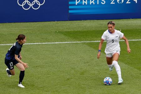 Fußball: US-Frauen nach langem Kampf im Halbfinale Fußball: US-Frauen nach langem Kampf im Halbfinale